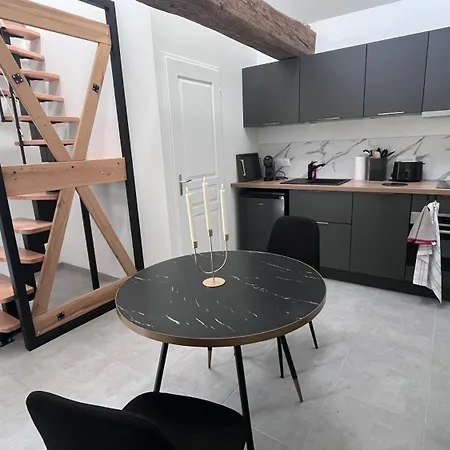 Le Tete A Tete Des Petites Maisons De בית נופש Mazé