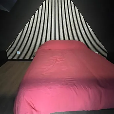 בית נופש Le Tete A Tete Des Petites Maisons De *